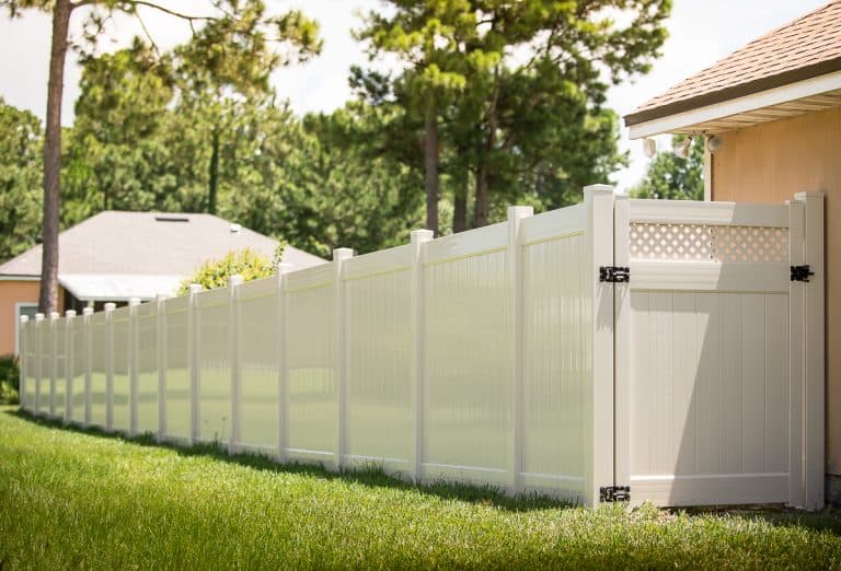 Vinyl Fence Pictures | Vinyl Fence Images | Superior Fence