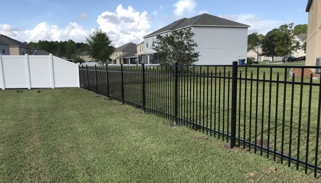 Backyard Fence Installation In Illinois - Paramount Fence