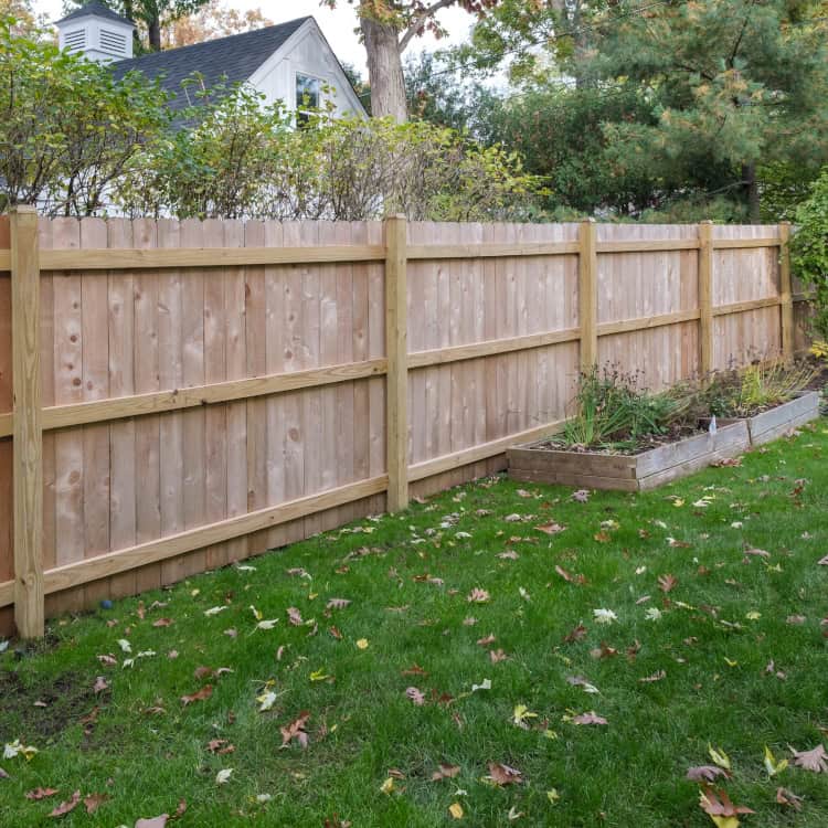 fence builder snohomish wood fence