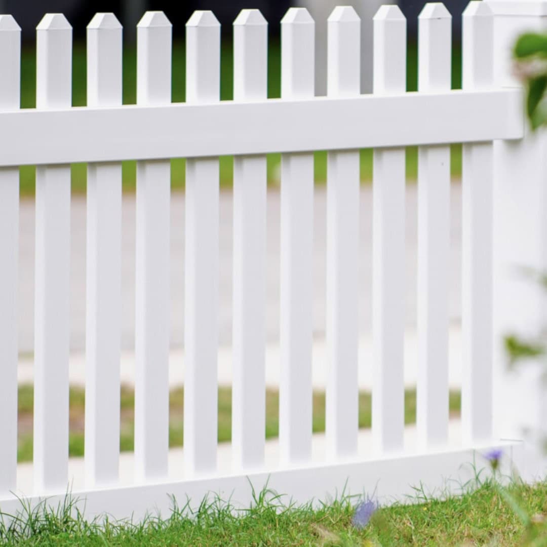 vinyl fence