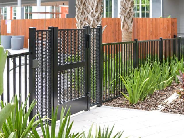 Metal Fab & Powder Coating - Gates 10