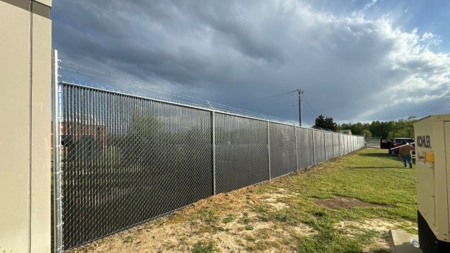 privacy ideas for chain link fences