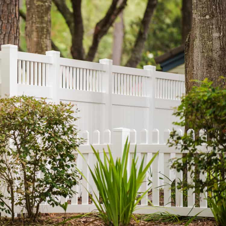 fence ideas for outdoor spaces