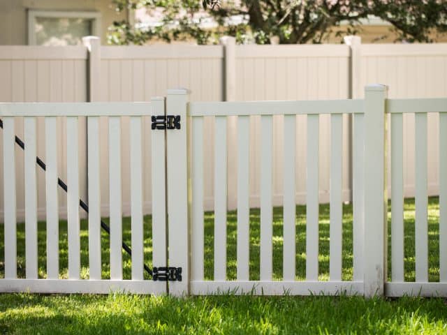 Stop Searching “Vinyl Fence Installation Near Me” Online