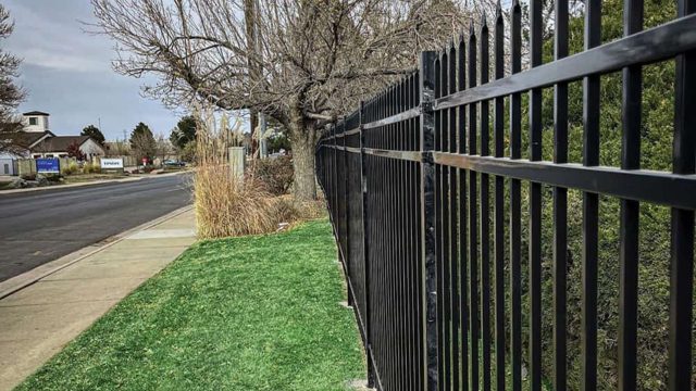 looking for a commercial fence contractor near me?