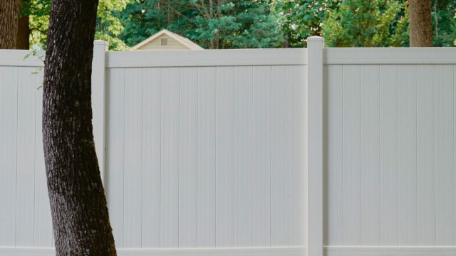 vinyl fence company near me