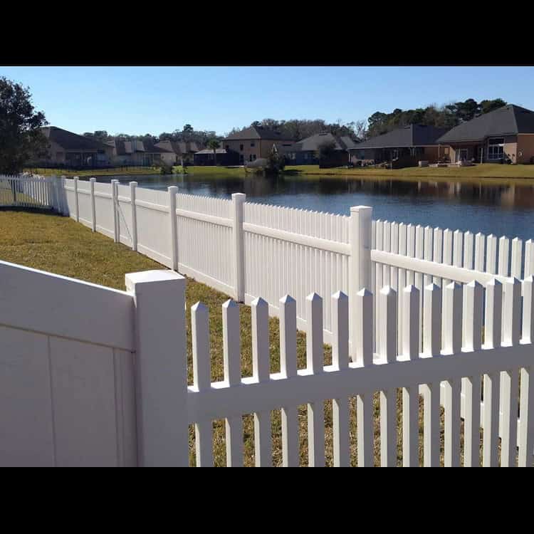 Lake County vinyl fence contractors