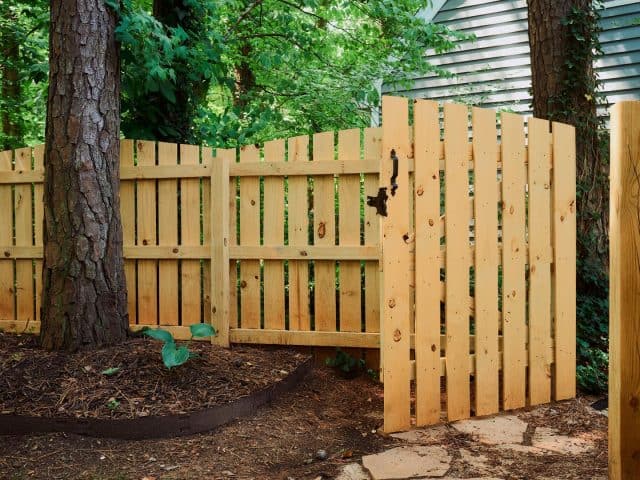 How to Get the Best Wooden Fence for Your Southern PA Property