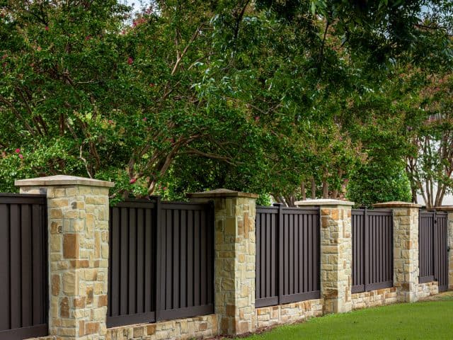 Composite Fencing vs PVC Fencing/Vinyl Fencing