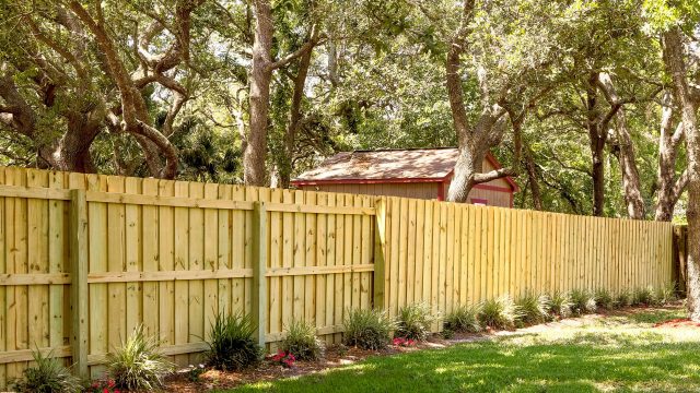 How Long Will My Oviedo Wood Fence Last?