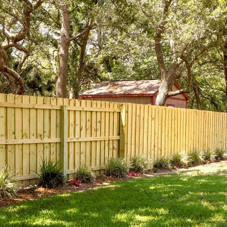 how long should a wooden fence last