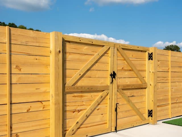 How to Find the Best Wood Fence Companies Near Me in Lake County