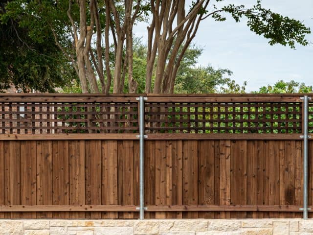 Choosing the Right Wooden Fence Panels for Your Home