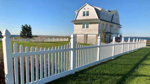 The Most Popular Glendale Fence Company for Your Home or Business