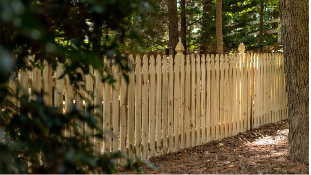 wooden picket fence installers