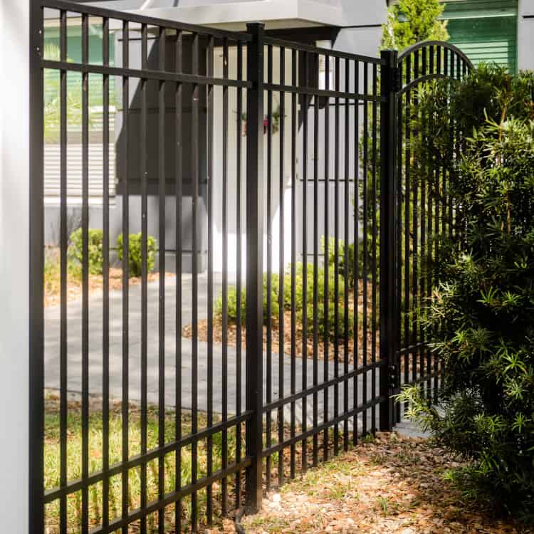 commercial fencing contractors in Eastern NC