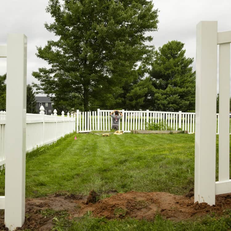 Star fence builder