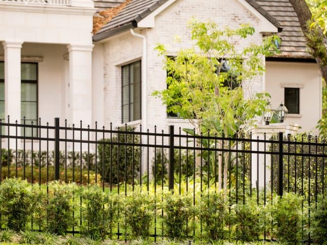 How a Front Yard Fence Houston Can Boost Your Property’s Value