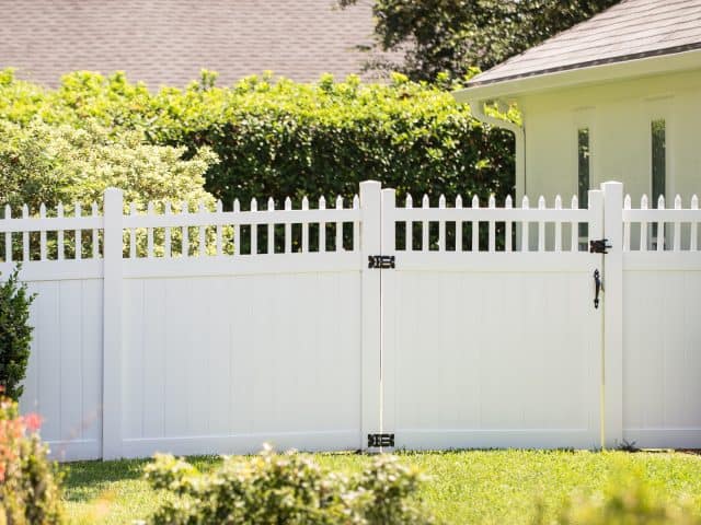 The Benefits of Hiring the Top PVC Fence Company in Hartford